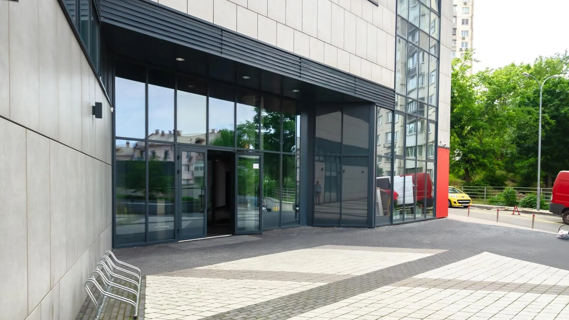 Petrovdom 41B-59B-90B-77B Stunning City View Apartments At Rc Kvartet, Central Railway Station Kiev