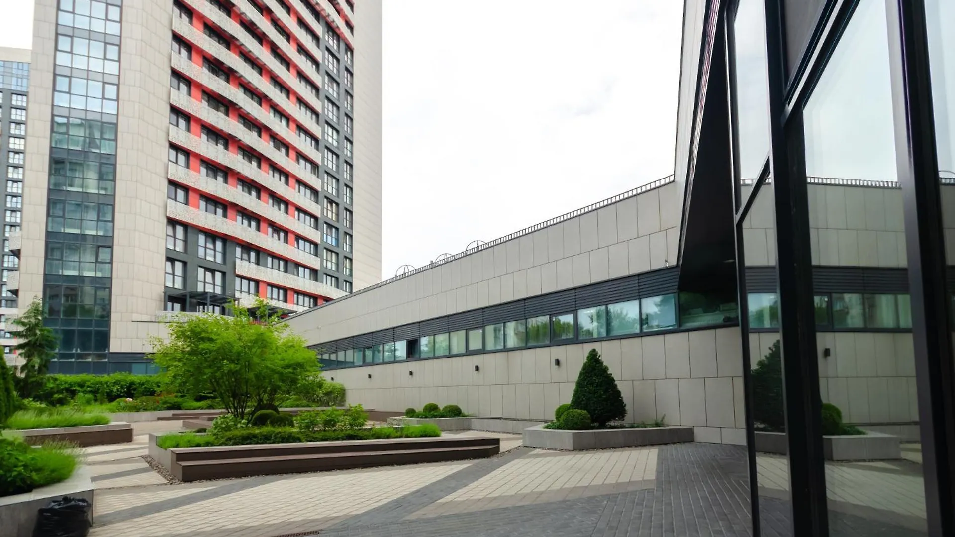 Petrovdom 41B-59B-90B-77B Stunning City View Apartments At Rc Kvartet, Central Railway Station Kiev 0*,