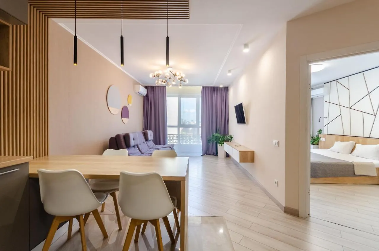 Petrovdom 41B-59B-90B-77B Stunning City View Apartments At Rc Kvartet, Central Railway Station Kiew